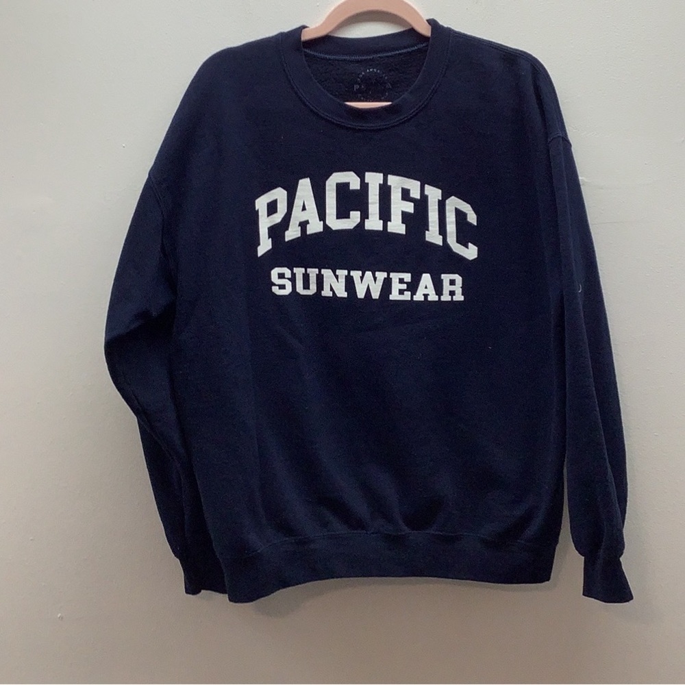 Pacifica Sunwear Size Large Blue Sweatshirt. Preloved
